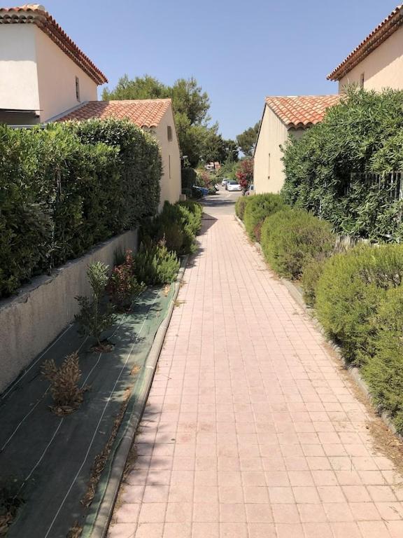 Appartement 60M2 - 2 Chambres A Une Minute Des Plages, Parking Prive Sausset-les-Pins Esterno foto