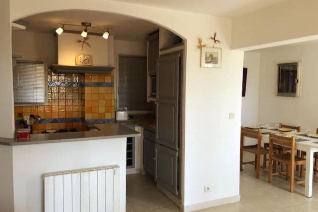 Appartement 60M2 - 2 Chambres A Une Minute Des Plages, Parking Prive Sausset-les-Pins Esterno foto